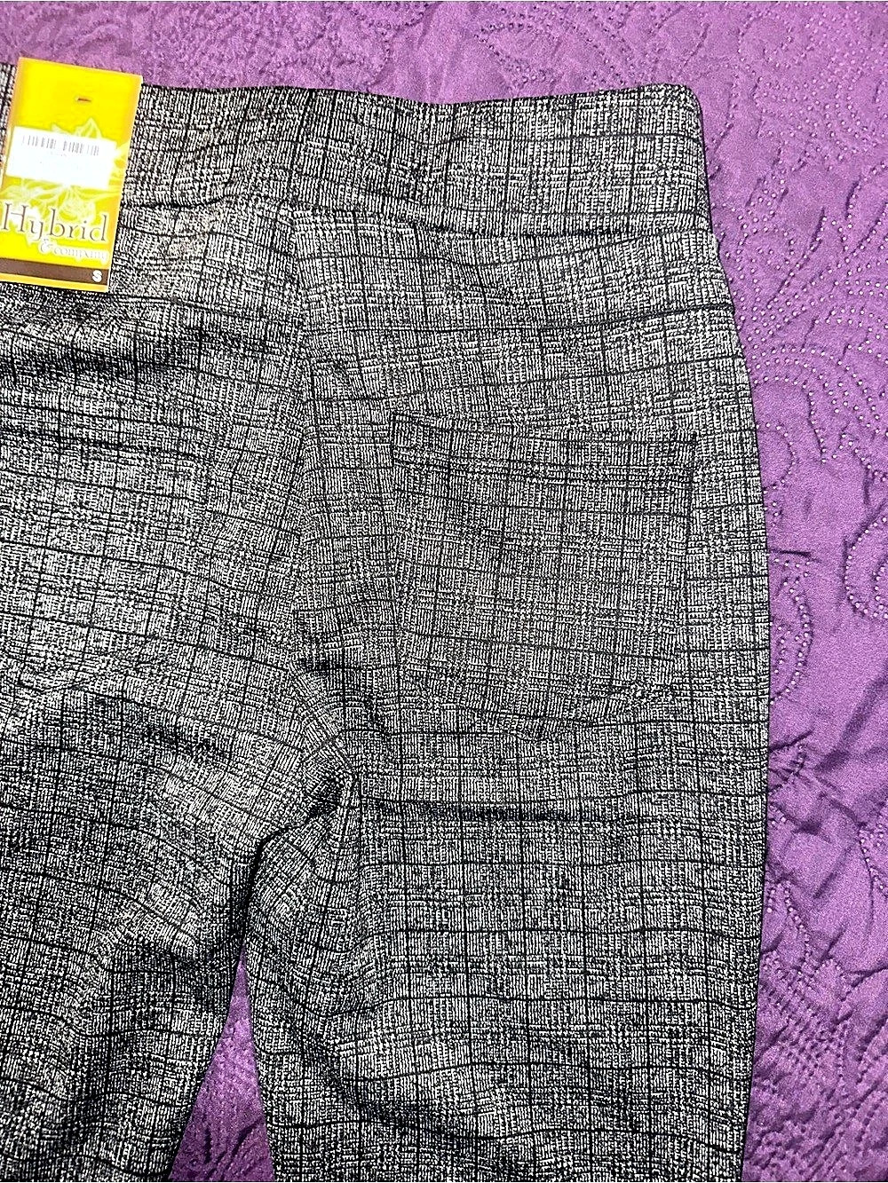 Hybrid Plaid Side Stripe Leggings in Gray Size 8 NWT - Picture 5 of 7